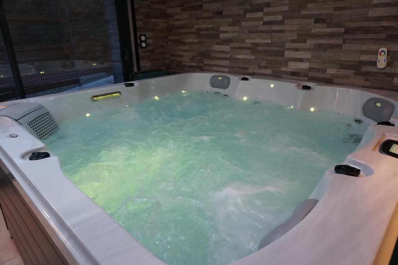Domaine Du Moulin A Vent - Gite & Spa Saint-Florent-sur-Cher Kültér fotó